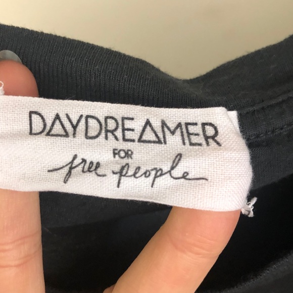 SELLING VINTAGE/GRAPHIC TEES. CLICK TO SEE ALL! - Picture 6 of 11